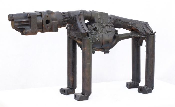 Mechanical dog