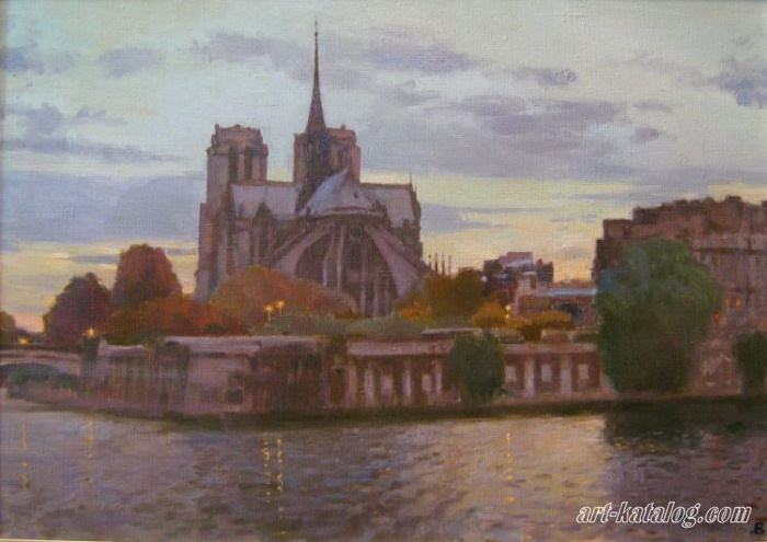 Paris. Notre Dame. Twilight