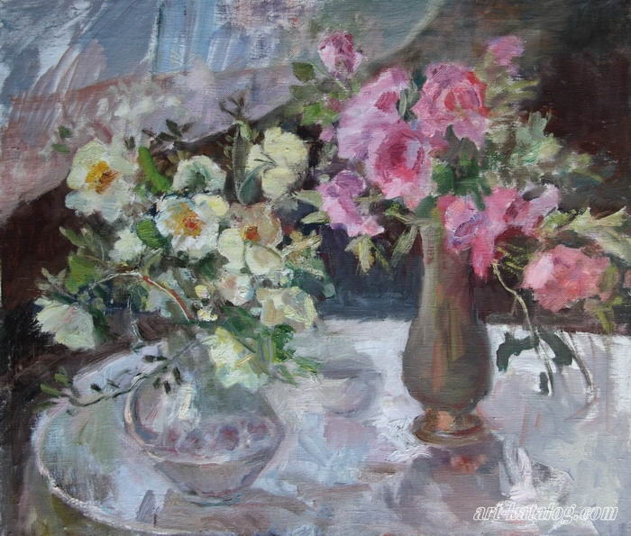 Dog rose on the table