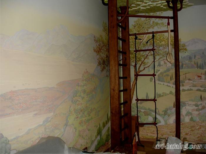 Italian motive. Wall painting in the children’’s